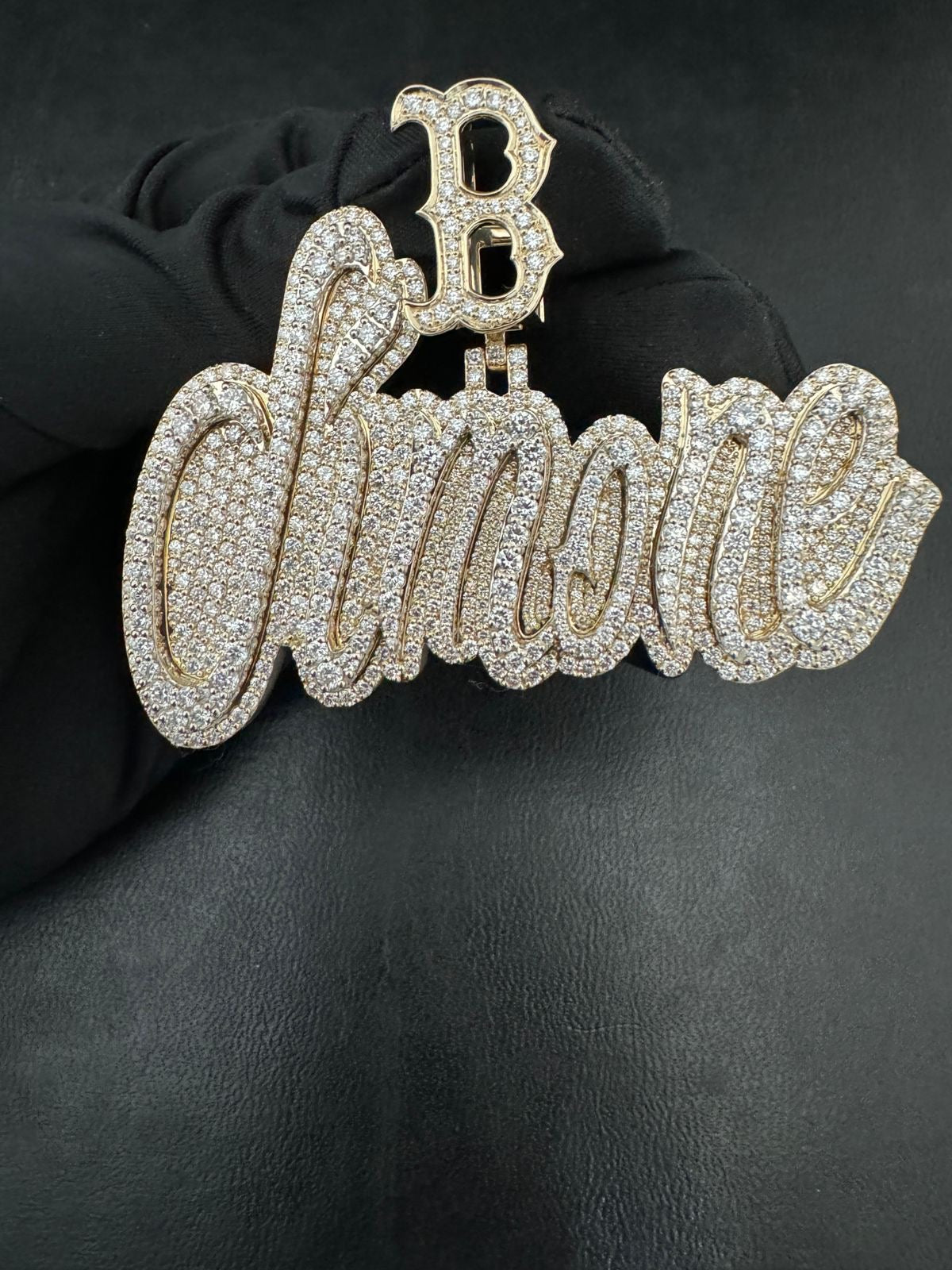 The Simone Legacy Pendant